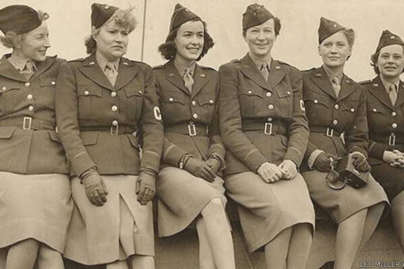 Moda_militar_Rrevista