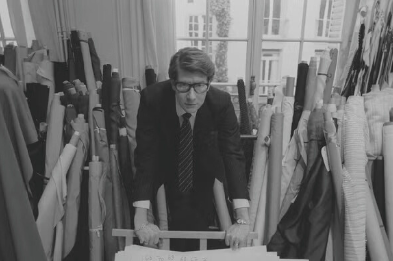 Personajes de la moda con lentes de fondo de&nbsp;botella