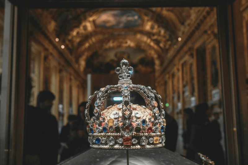 Galería Apolo del Louvre, una de las salas más importantes y&nbsp;robadas