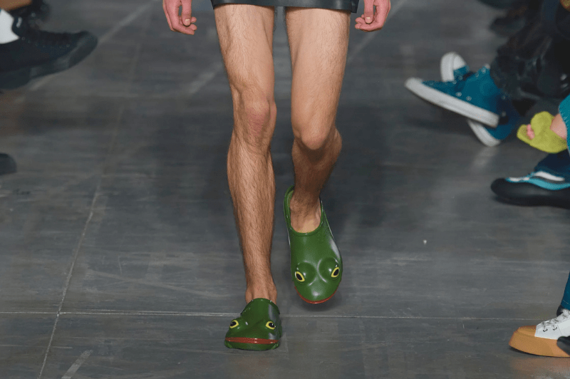 ¿Por qué los zapatos feos están de moda?