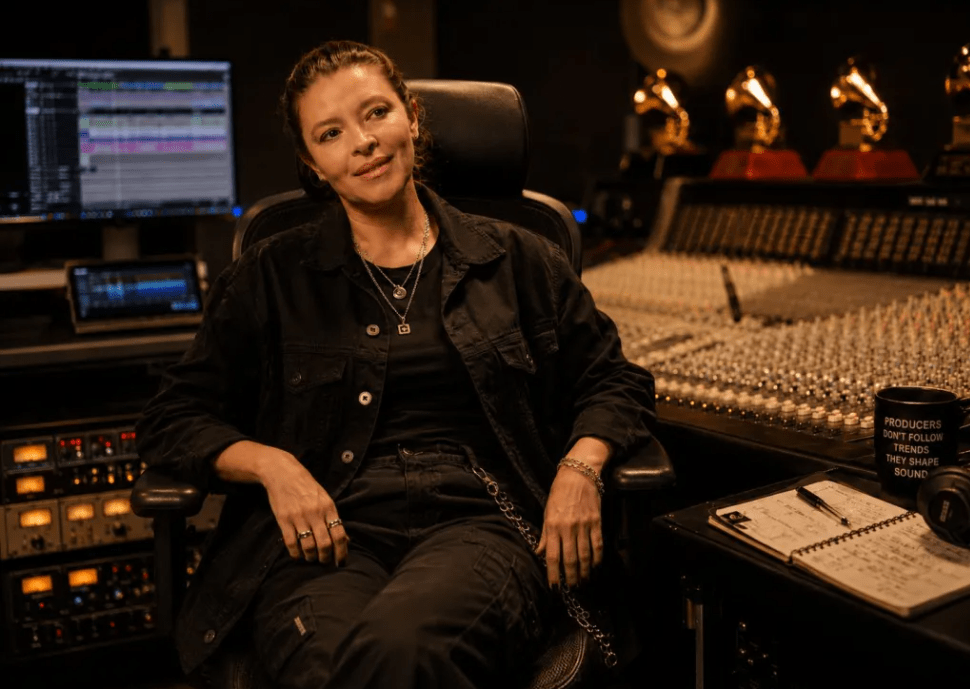Carolina Anton: La productora que pone a girar el sonido alrededor de tu cabeza
